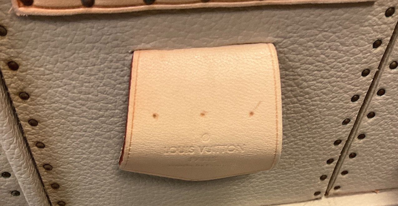 Louis Vuitton Louis Vuitton Wardrobe Monogram Checkroom Shoe Secretaries Size ONE SIZE - 24 Thumbnail