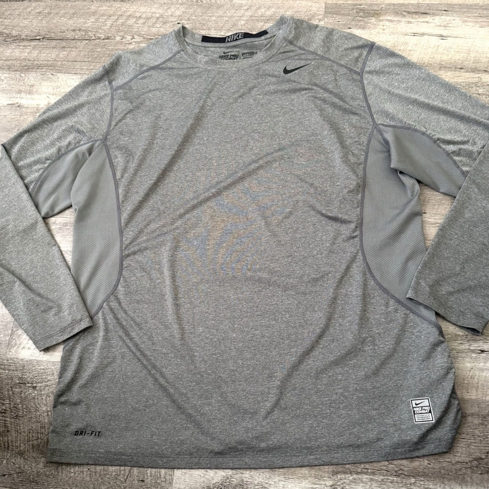 Nike Nike Pro Combat Dri-FIT T-Shirt Mens XXL Gray Long Sleeve Fitted Top 449788-022 Size US XXL / EU 58 / 5 - 8 Thumbnail