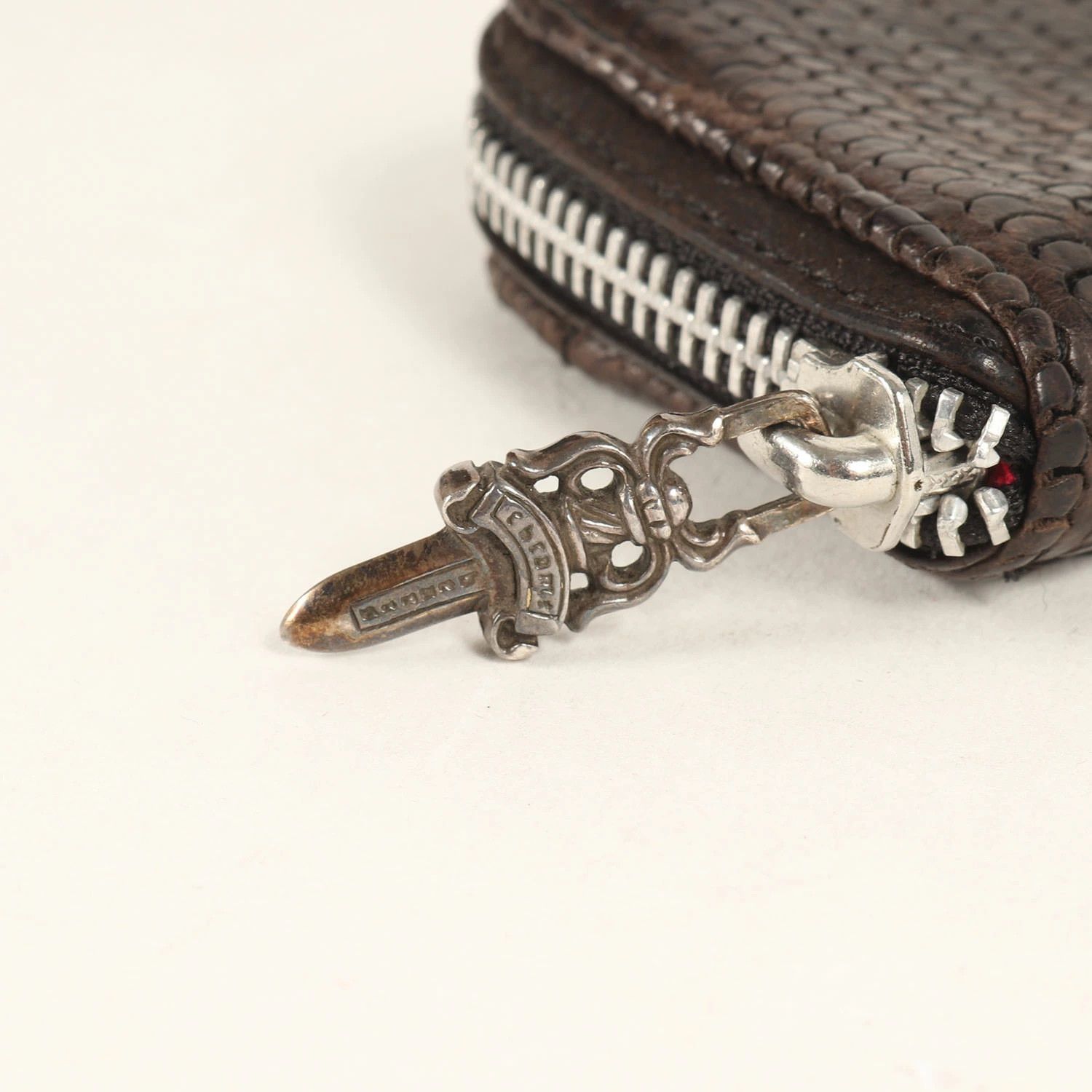 Chrome Hearts CHROME HEARTS Novelty Leather Round Dagger Zip Coin Case Size ONE SIZE - 4 Thumbnail
