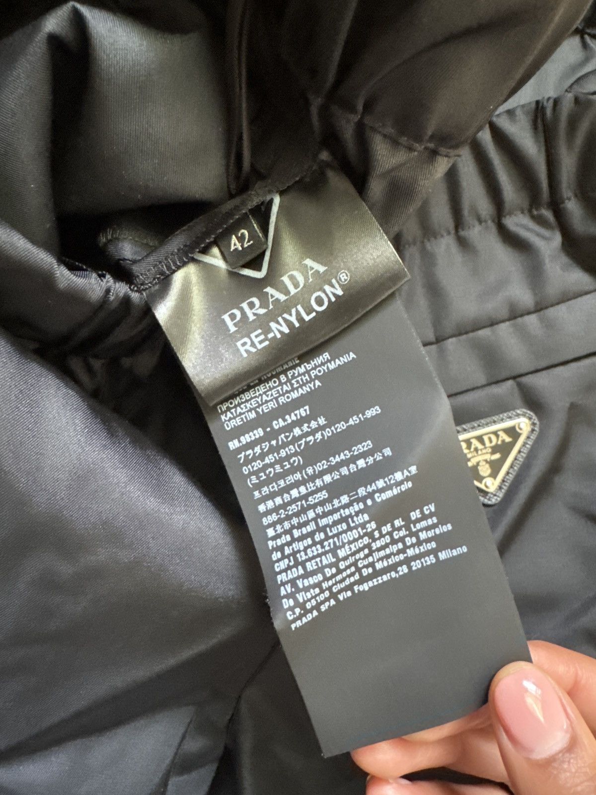 Prada Prada Re-Nylon Joggers Size 28" / US 6 / IT 42 - 6 Thumbnail
