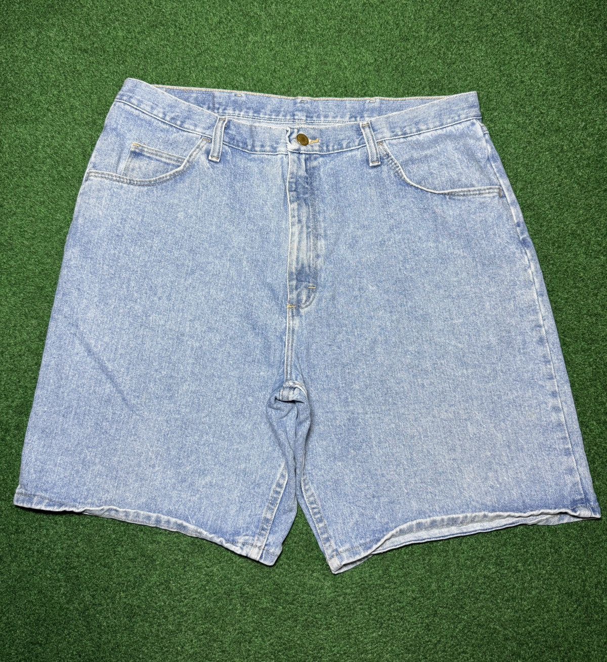 Vintage Y2K Wrangler Baggy Relaxed Jorts Light Wash Denim Shorts Size US 38 / EU 54 - 2 Thumbnail