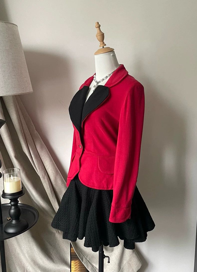 Vivienne Westwood Vivienne Westwood Red hearted suit jacket Size M / US 6-8 / IT 42-44 - 2 Thumbnail