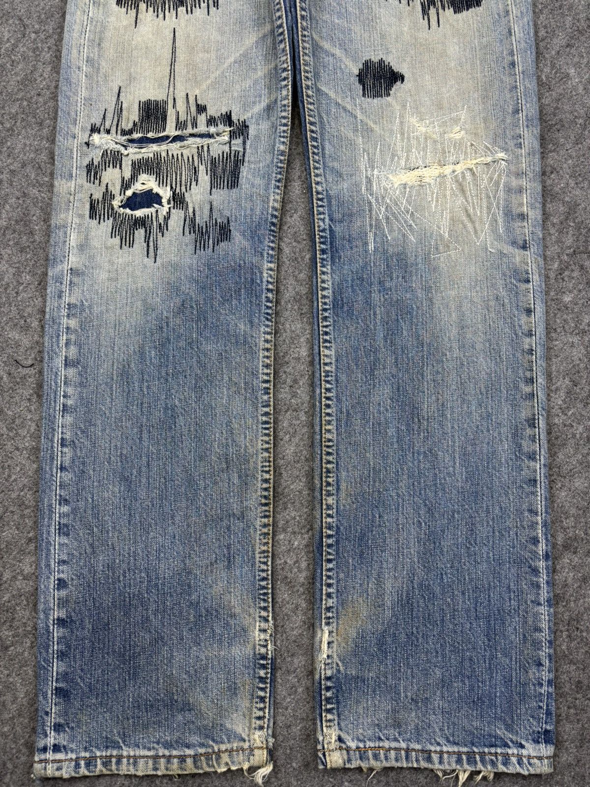 Levi's 💥Thrashed💥Vintage Levis 501 Crazy Rework Denim F823 Size US 28 / EU 44 - 4 Thumbnail