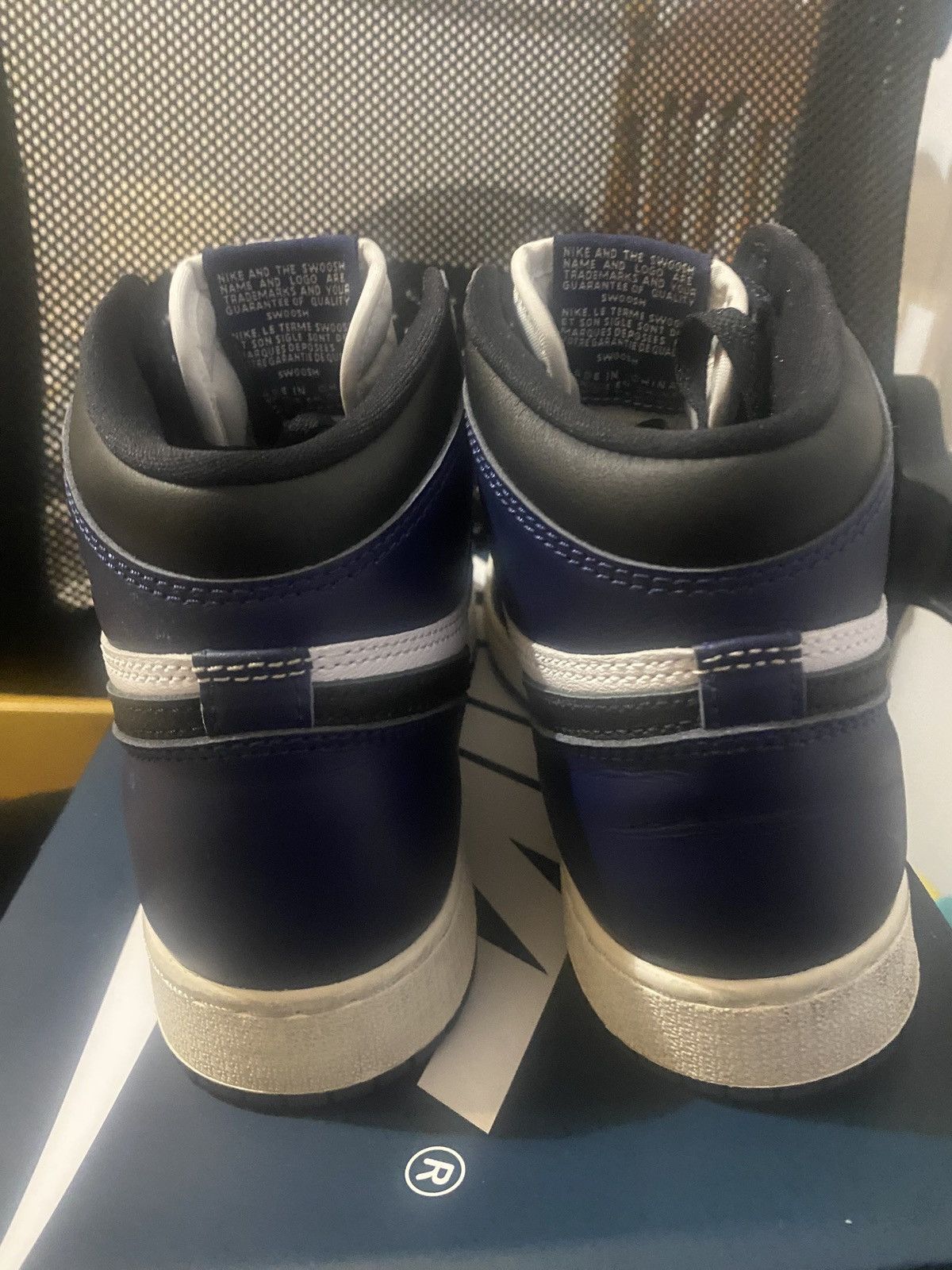 Jordan Brand Nike air Jordan 1 high midnight navy Size US 7 / EU 40 - 4 Thumbnail