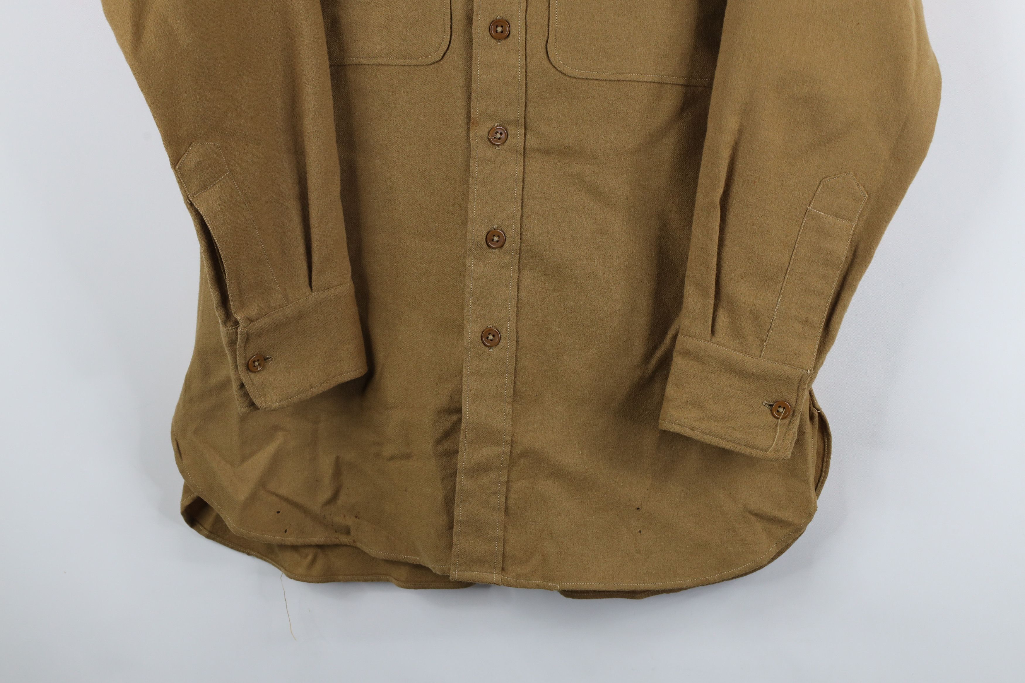 Vintage Vintage 40s WWII Wool Military Field Button Shirt Beige USA Size US L / EU 52-54 / 3 - 3 Thumbnail