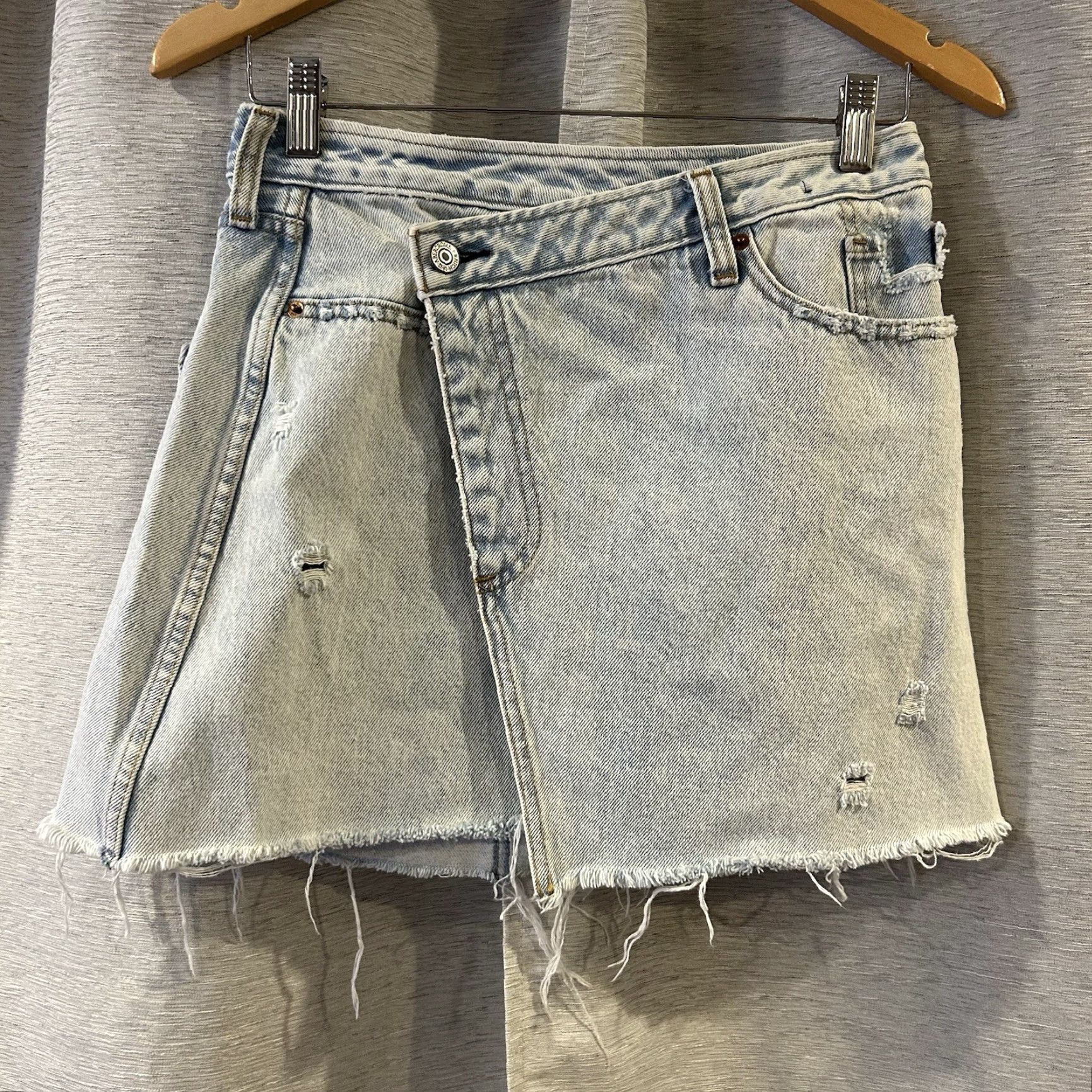 Abercrombie & Fitch Abercrombie & Fitch Skirt Women's Denim Cotton Blue Mini Short 26 Regular Size 26 preppy"} Size 26" / US 2 / IT 38 - 2 Thumbnail