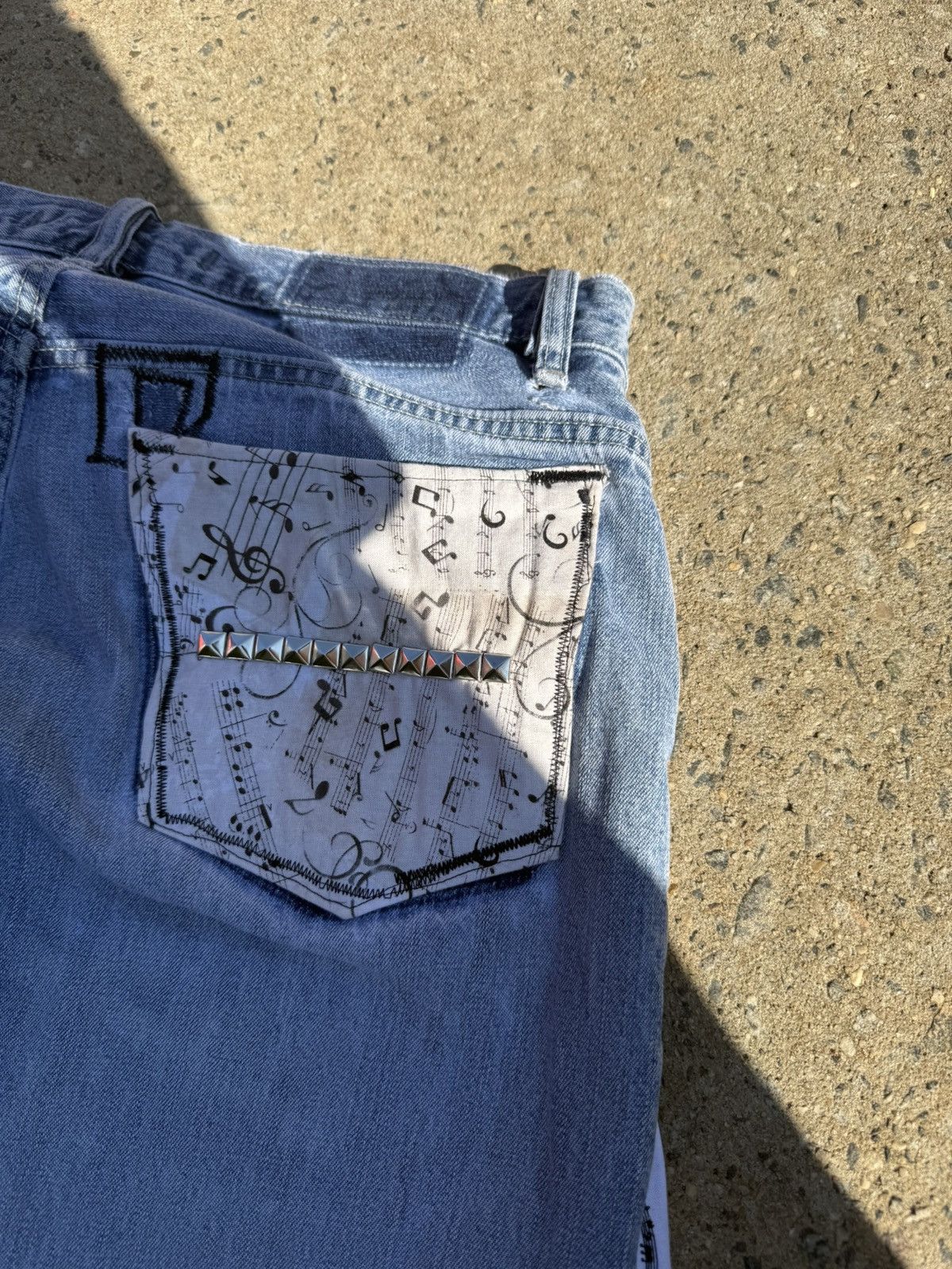 Handmade custom light wash music really baggy denim Size US 34 / EU 50 - 3 Thumbnail