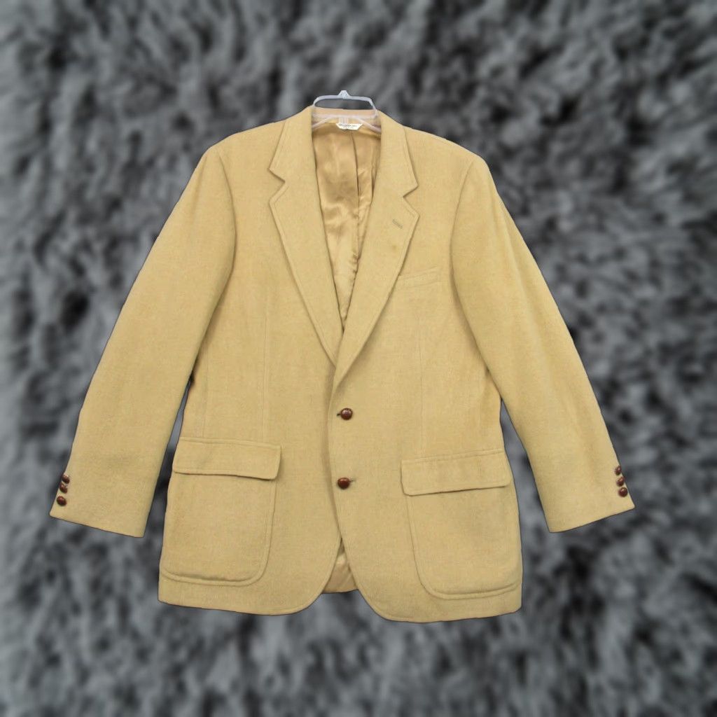 Camel VINTAGE Mark Shale Sport Coat Jacket Two-Button 2 Piece Mens 42R Camel Hair Tan Beige Notch Lapel Made USA Size US S / EU 44-46 / 1 - 1 Thumbnail