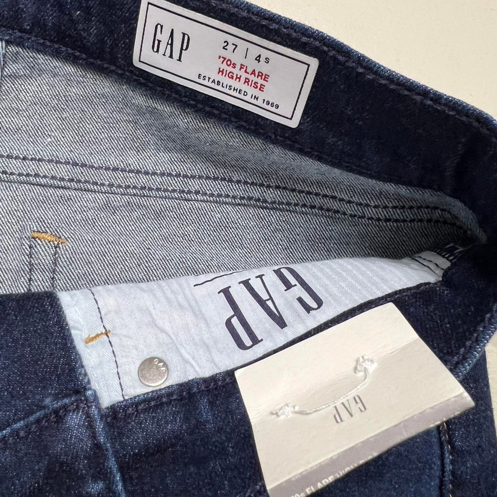 Gap GAP Women’s 70s Flare High Rise Denim Jeans - 27 NWT Size 27" / US 4 / IT 40 - 5 Thumbnail