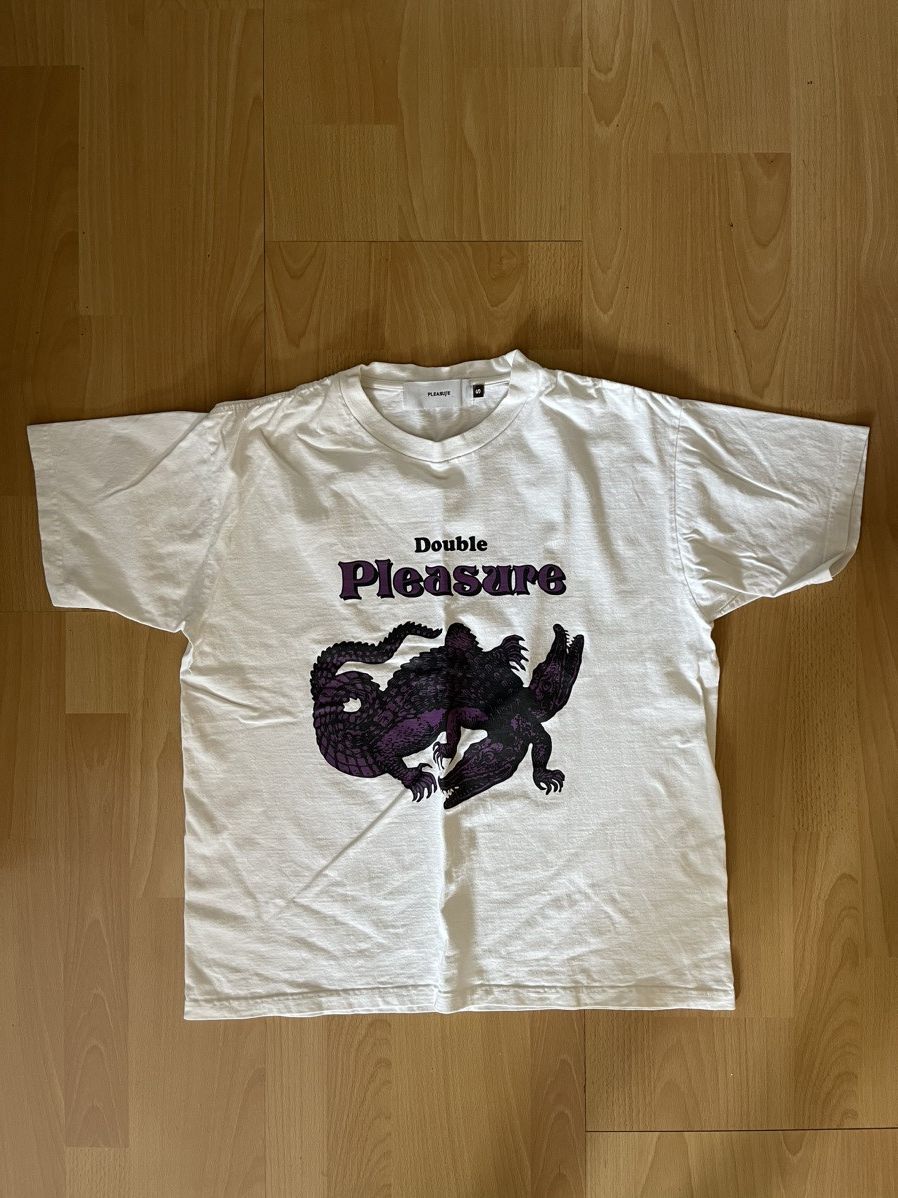 Pleasures Pleasures boxy fit T Shirt Size US S / EU 44-46 / 1 - 1 Thumbnail