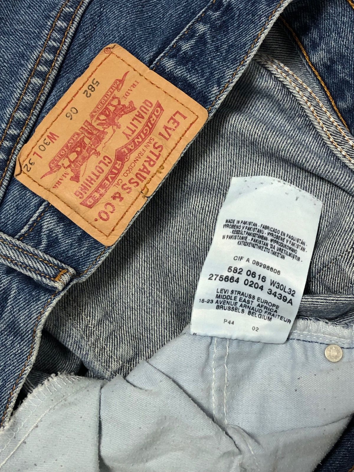 Jean 00s Vintage LEVIS Slightly Distressed Denim Blue Jeans 582 Size US 30 / EU 46 - 6 Thumbnail