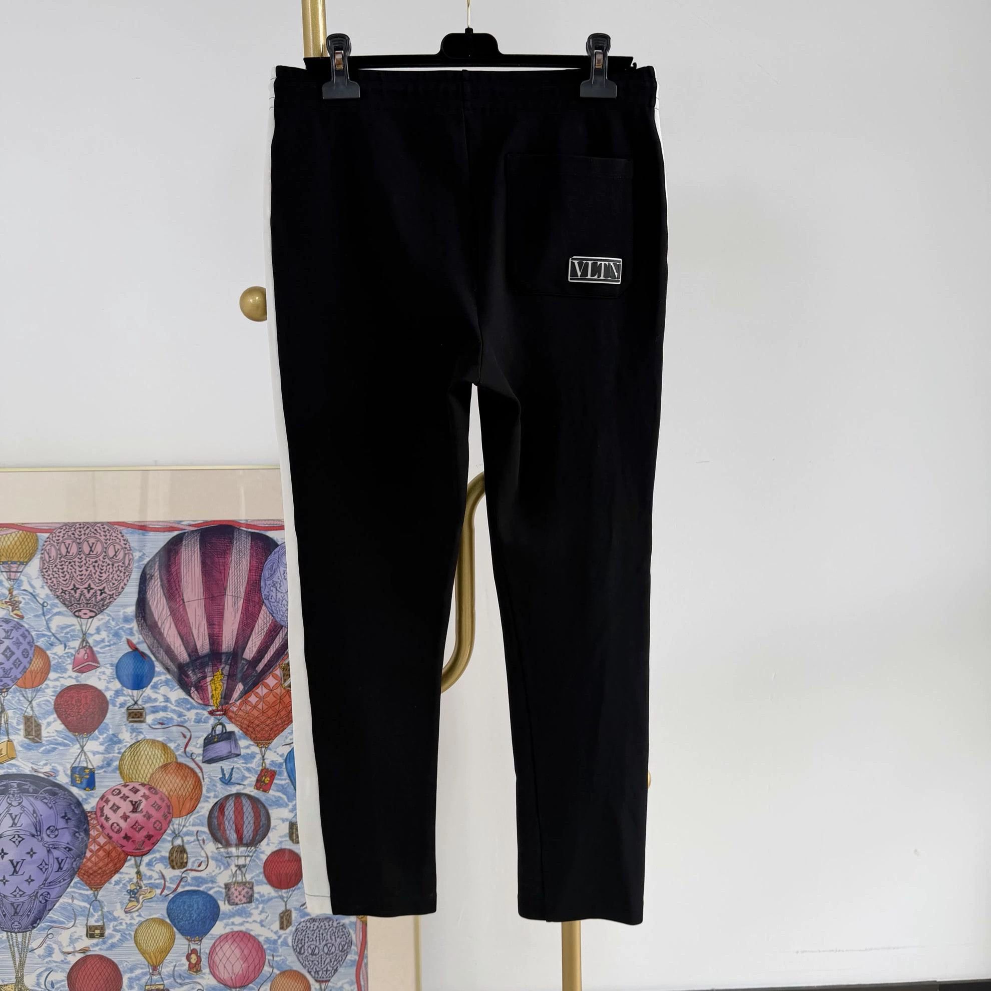 Valentino Valentino Black Casual Trousers XL 5959 Size 30" / US 8 / IT 44 - 2 Thumbnail