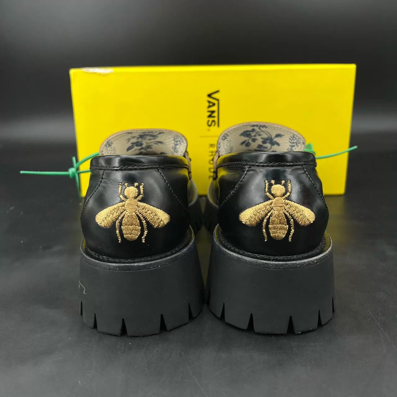 Gucci Gucci Horsebit Loafer 37.5 EU Like New Original Box Size US 7 / IT 37 - 5 Thumbnail