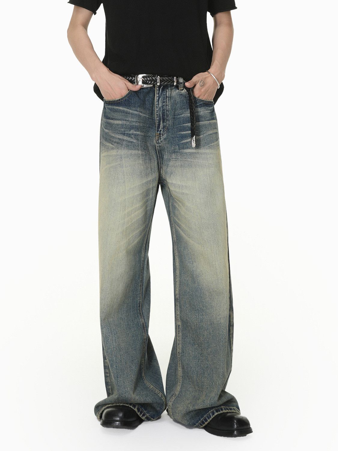 Vintage Men's Retro Streetwear Washed & Distressed Clean Fit Jeans Size US 32 / EU 48 - 1 Thumbnail