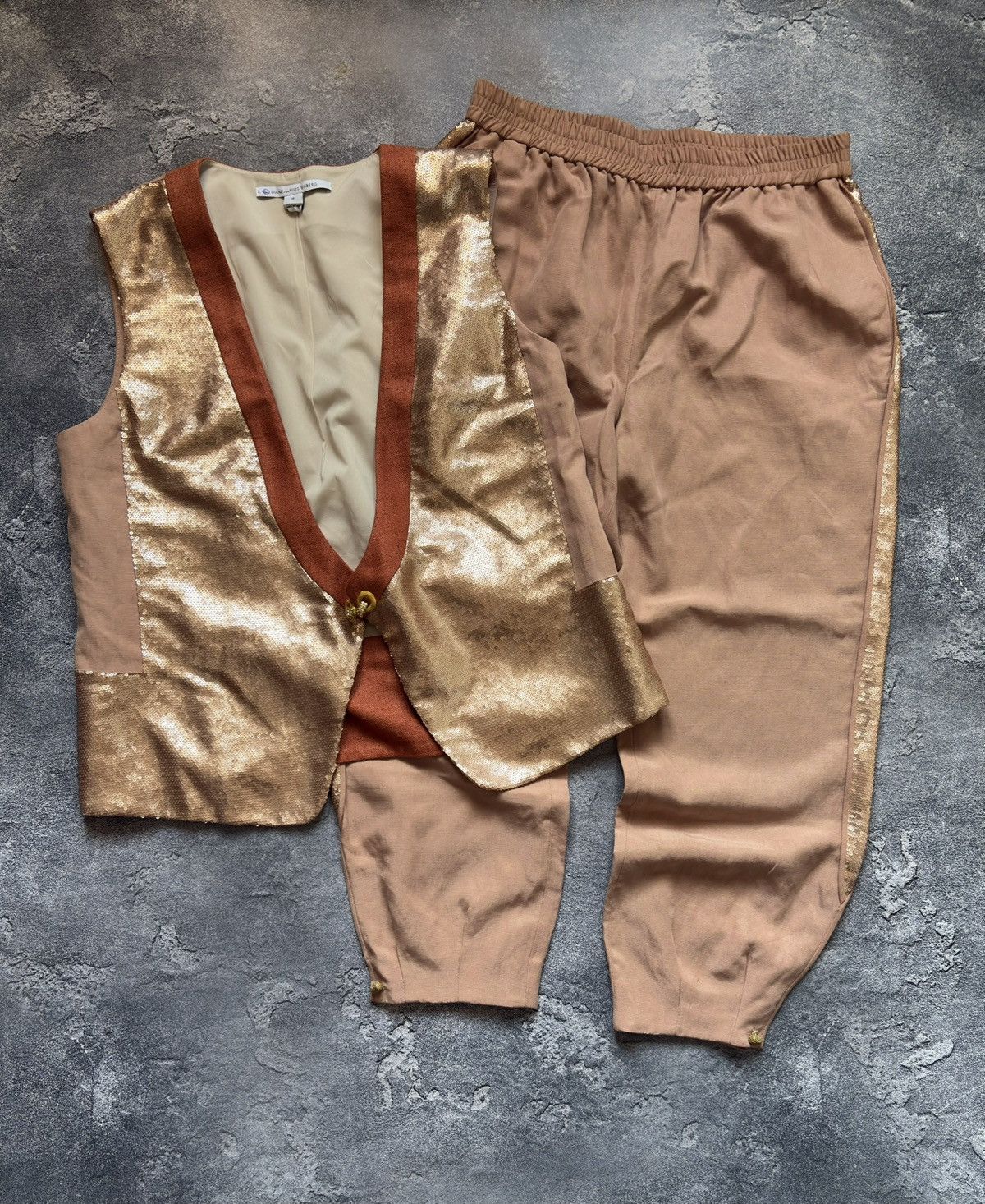 Diane von Furstenberg Diane Von Furstenberg Y2K Sequin Vest & Pants Set Suit Rare Size M / US 6-8 / IT 42-44 - 1 Thumbnail
