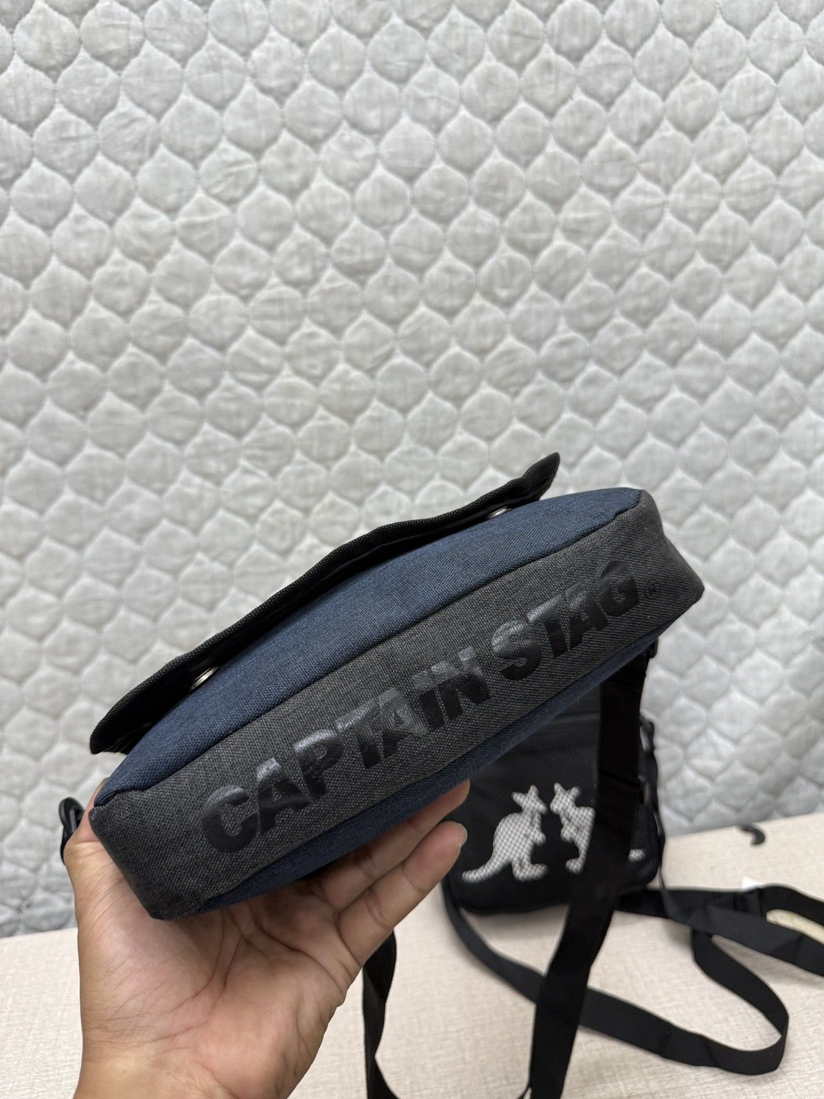 Hypebeast 🔥🔥🔥ARCHIVE CAPTAIN STAG & KANGOL SLING BAG Size ONE SIZE - 3 Thumbnail