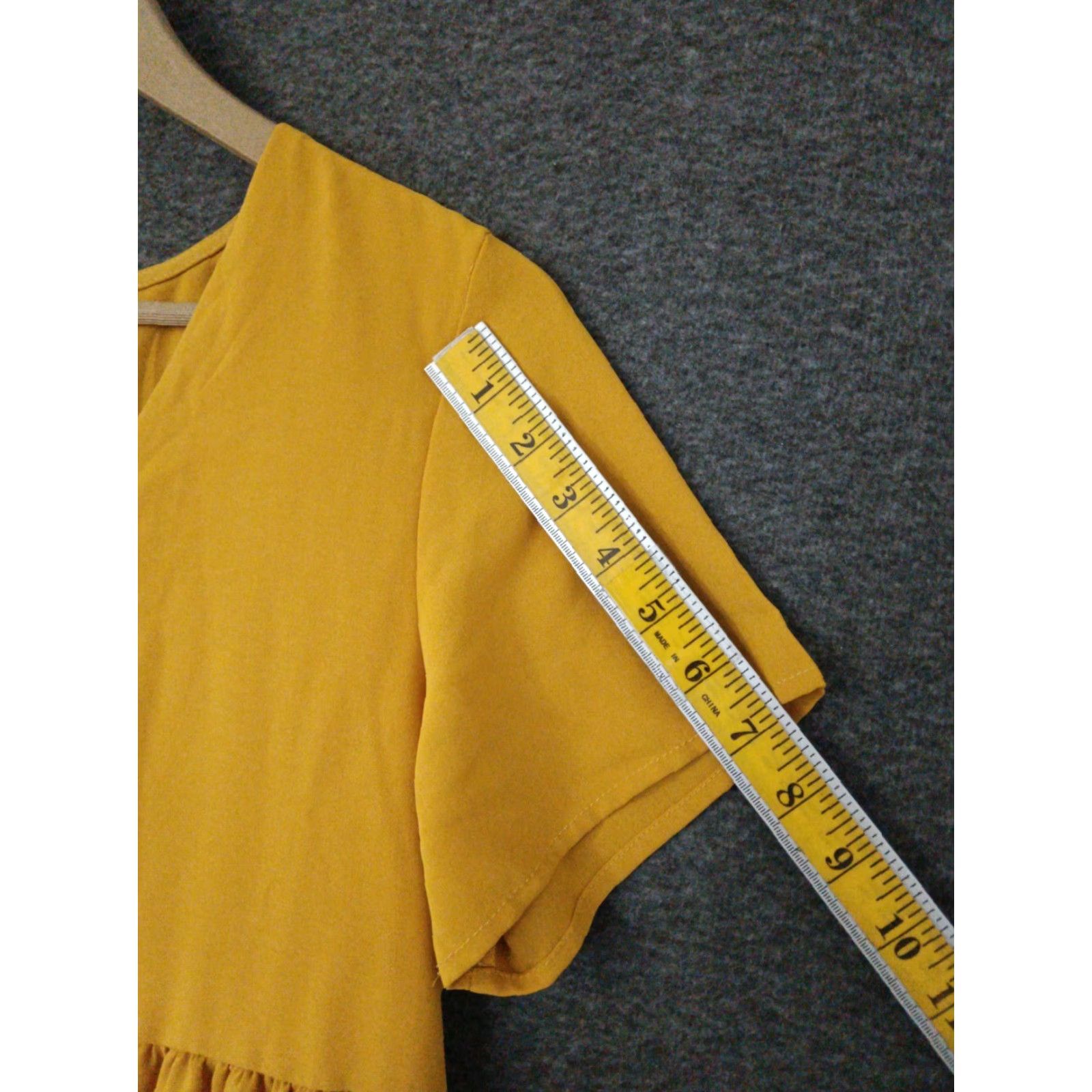 Vintage VINTAGE Solid Mustard Yellow Women’s V-Neck Ariel Tiered M Dress Dress Vintage Size M / US 6-8 / IT 42-44 - 5 Thumbnail
