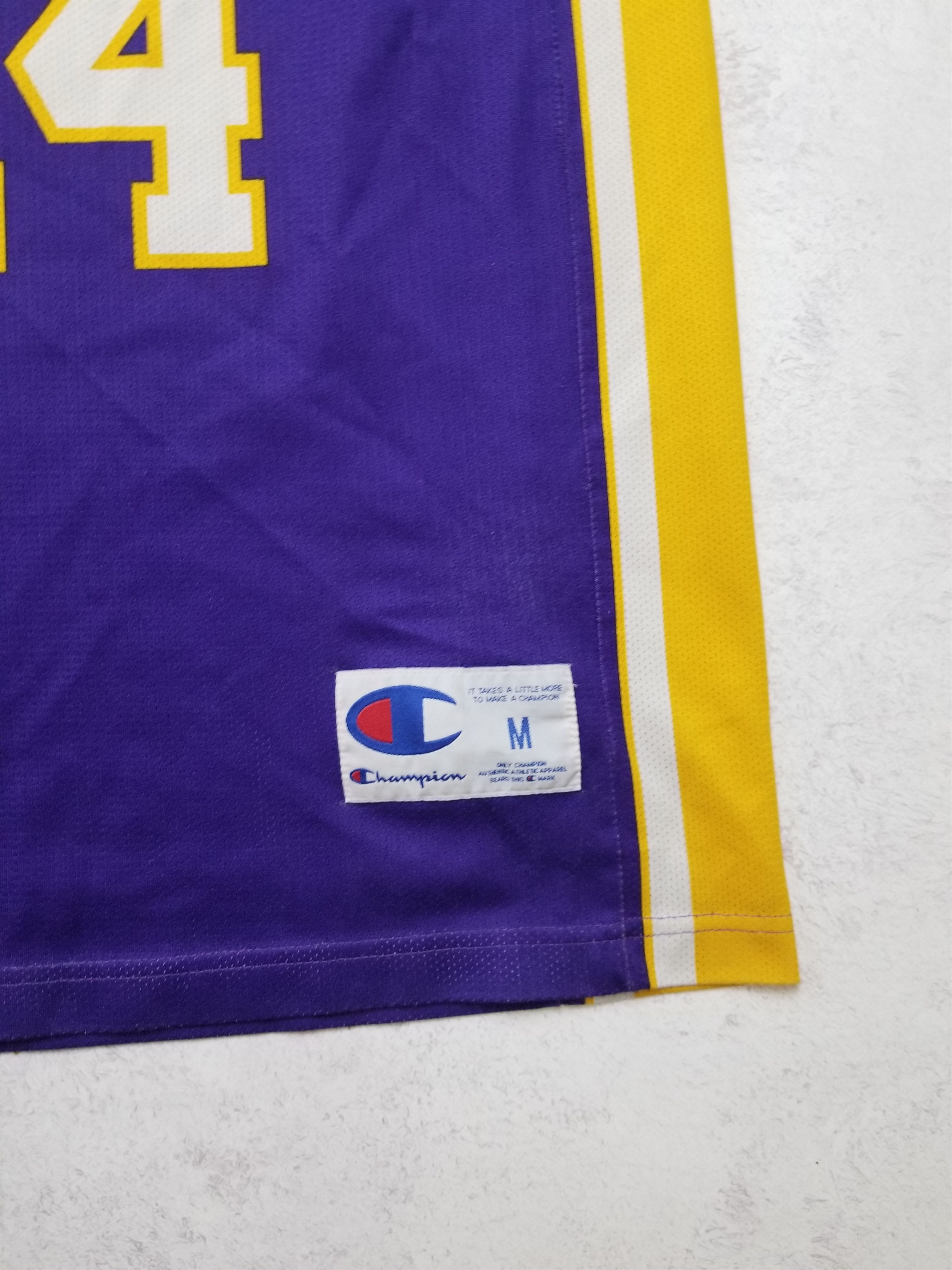Champion Vintage Champion LA Lakers #24 Kobe Bryant NBA Jersey Size US M / EU 48-50 / 2 - 10 Thumbnail