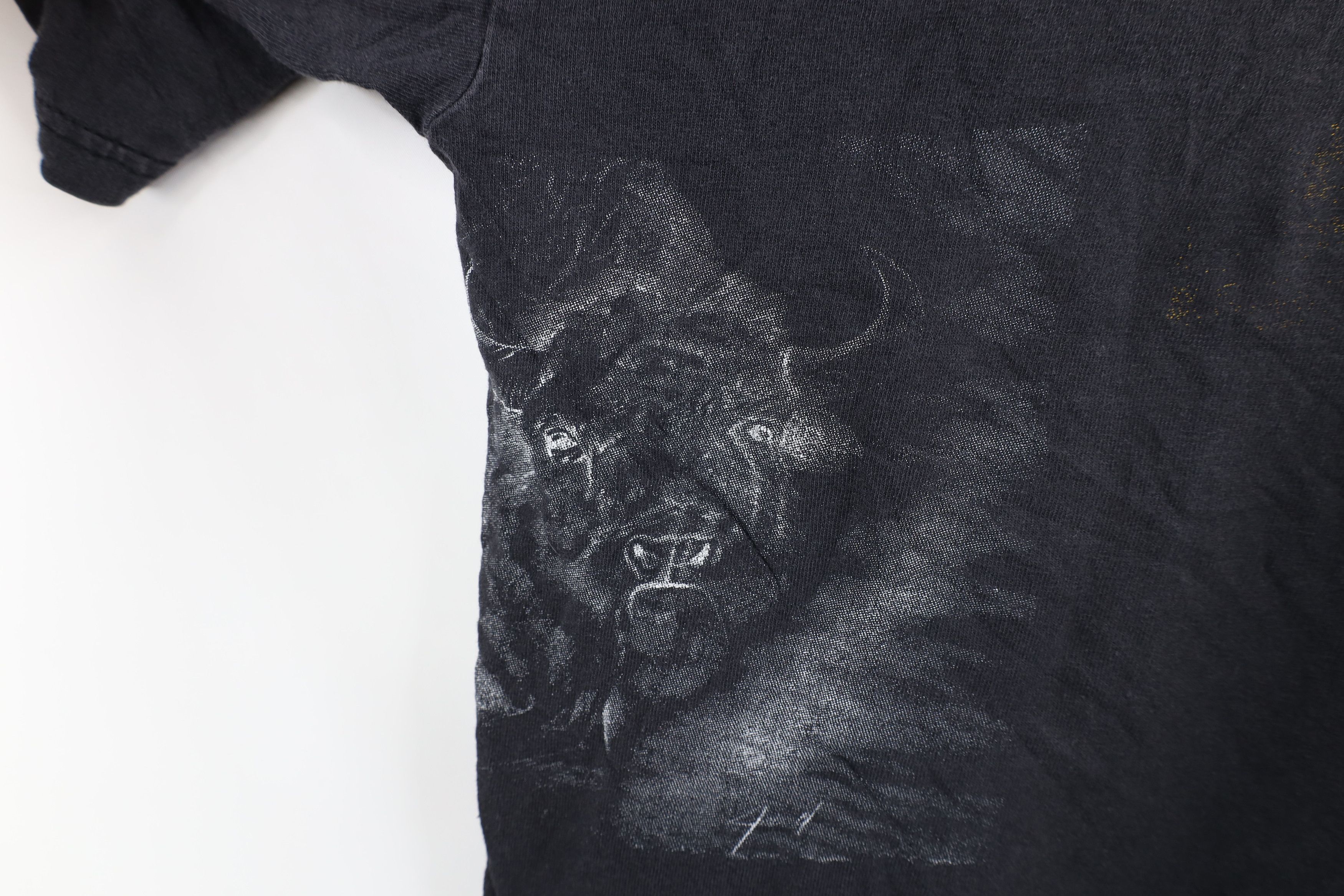 Vintage Vintage 90s Print Native American Alliance Buffalo T-Shirt Size US XXL / EU 58 / 5 - 10 Thumbnail