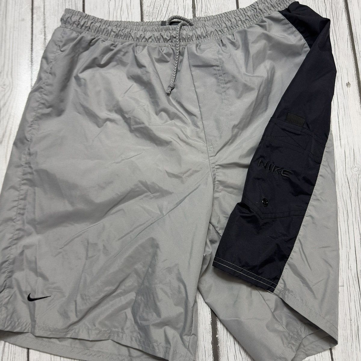 Nike × Vintage Vintage Nike swim shorts Size US 32 / EU 48 - 3 Thumbnail