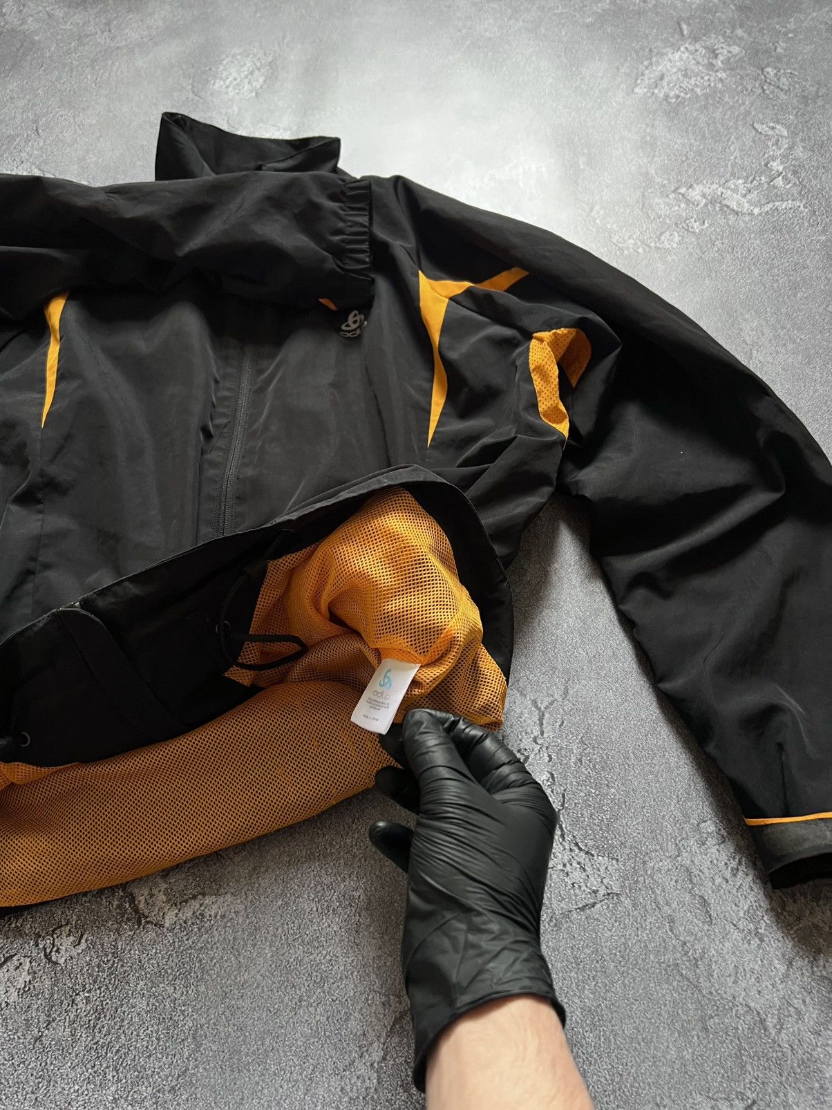 Odlo Gorpcore Odlo Nylon Jacket Windbreaker M Striped Mens M Size US M / EU 48-50 / 2 - 14 Thumbnail