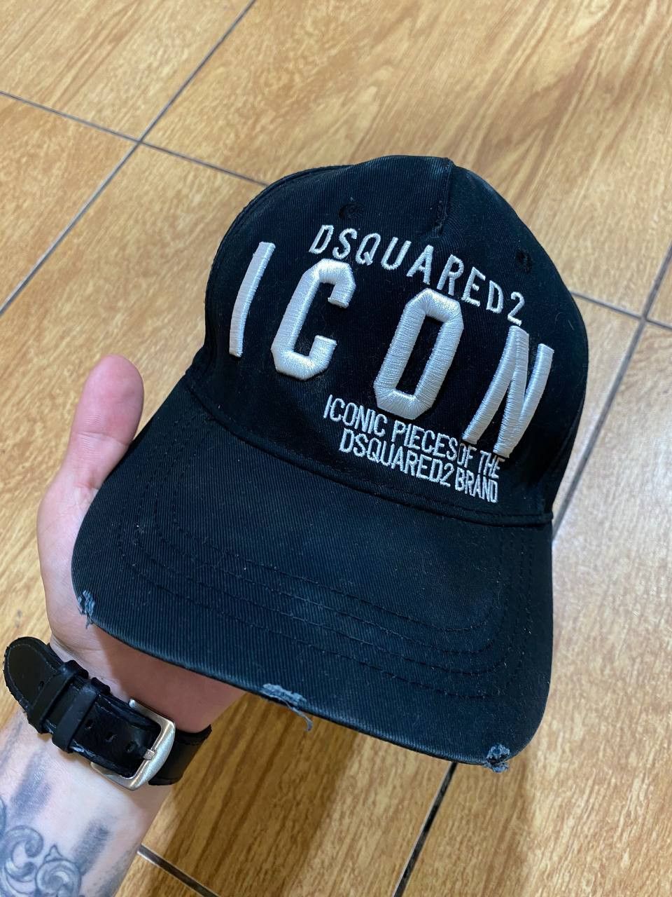 Dsquared2 Rare Dsquared2 cap black with text Size ONE SIZE - 9 Thumbnail