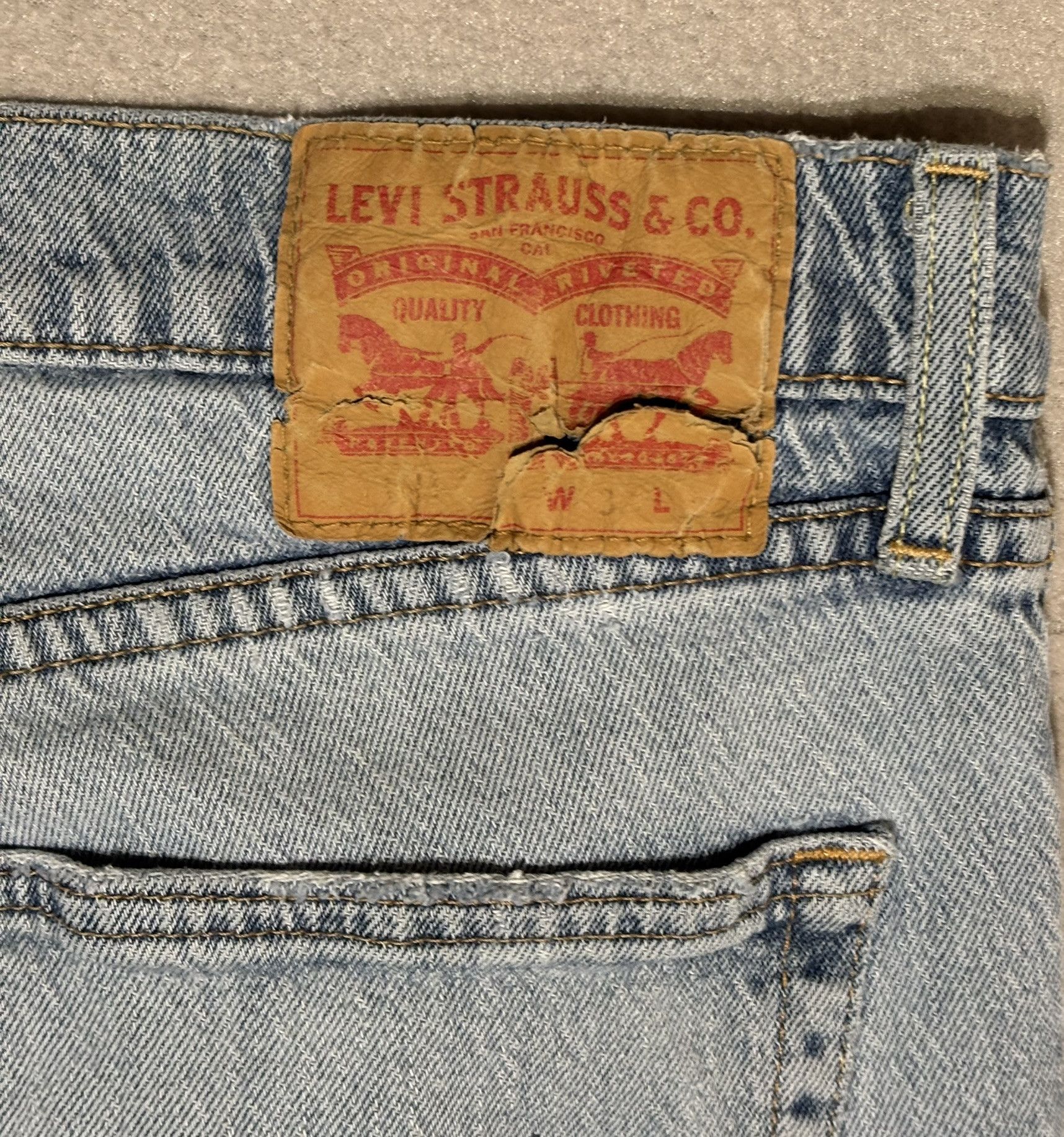 Levi's Levi's 541 Athletic Taper jeans size 33/32 Size US 33 - 16 Thumbnail
