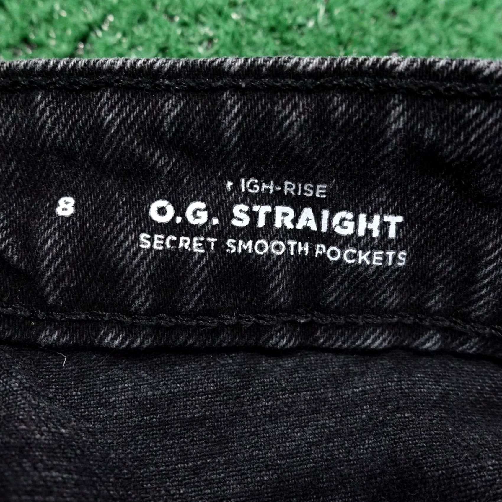 Old Navy Old Navy OG STRAIGHT Cut-Off Shorts Womens 8 Black Fringe Denim 5-Pocket Summer Casual Slim Regular Inseam 2.5 in Size 30" / US 8 / IT 44 - 5 Thumbnail
