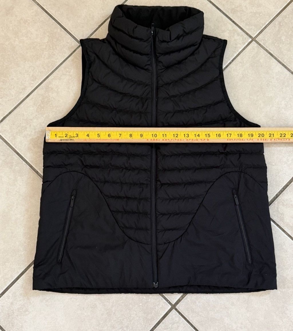 Lululemon LULULEMON LIGHTWEIGHT RELAXED FIX DOWN VEST BLACK SIZE 8 Size M / US 6-8 / IT 42-44 - 2 Thumbnail