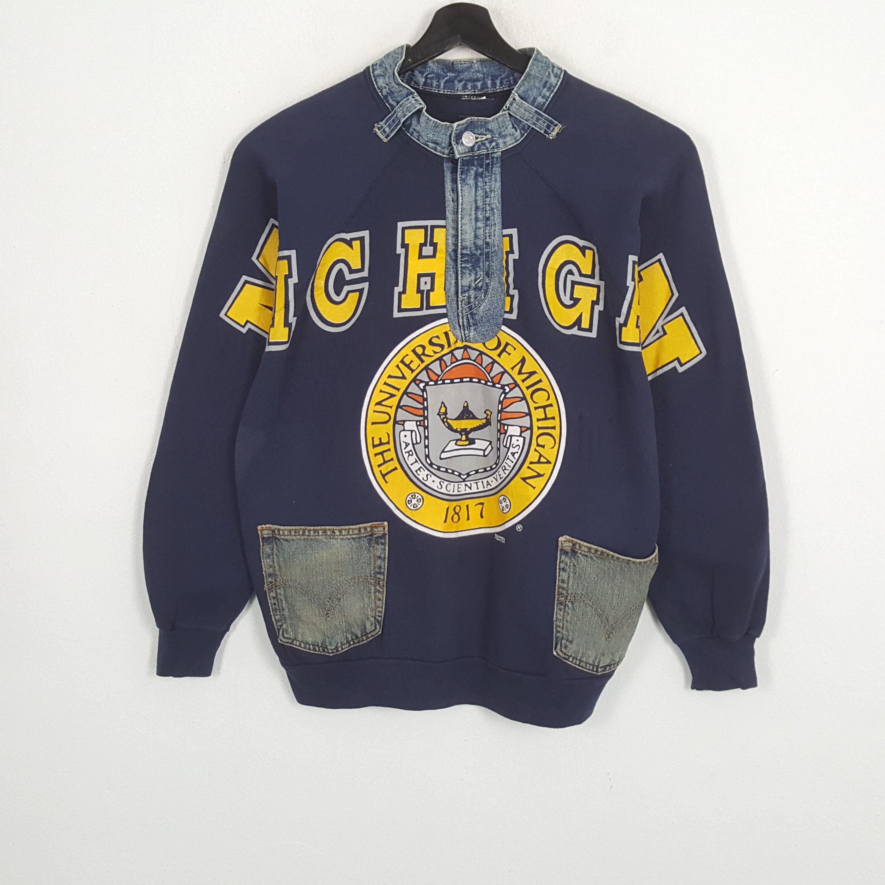 Vintage UNIVERSITY OF MICHIGAN Streetwear Style Custom Sweatshirt Size US L / EU 52-54 / 3 - 1 Thumbnail