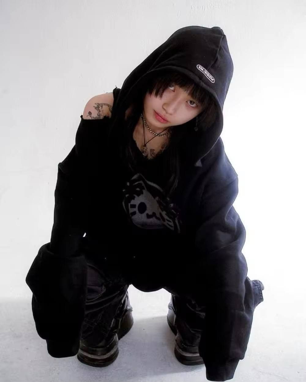 Japanese Brand × Vintage Japanese vintage-style y2k sweatshirt Size S / US 4 / IT 40 - 1 Thumbnail