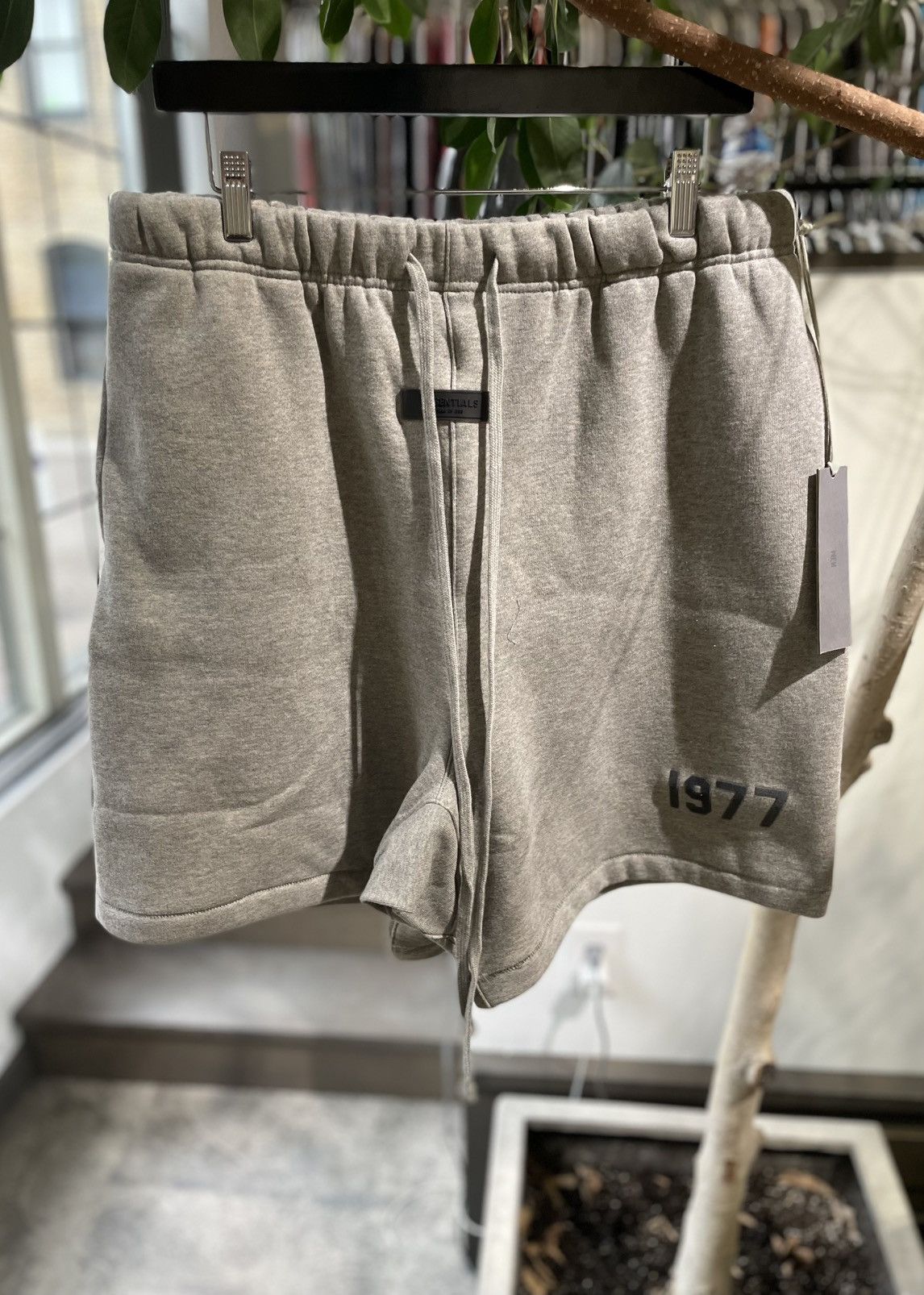 Fear of God Fear of God Essentials 1977 Relaxed Sweat Shorts Size US 40 / EU 56 - 2 Thumbnail