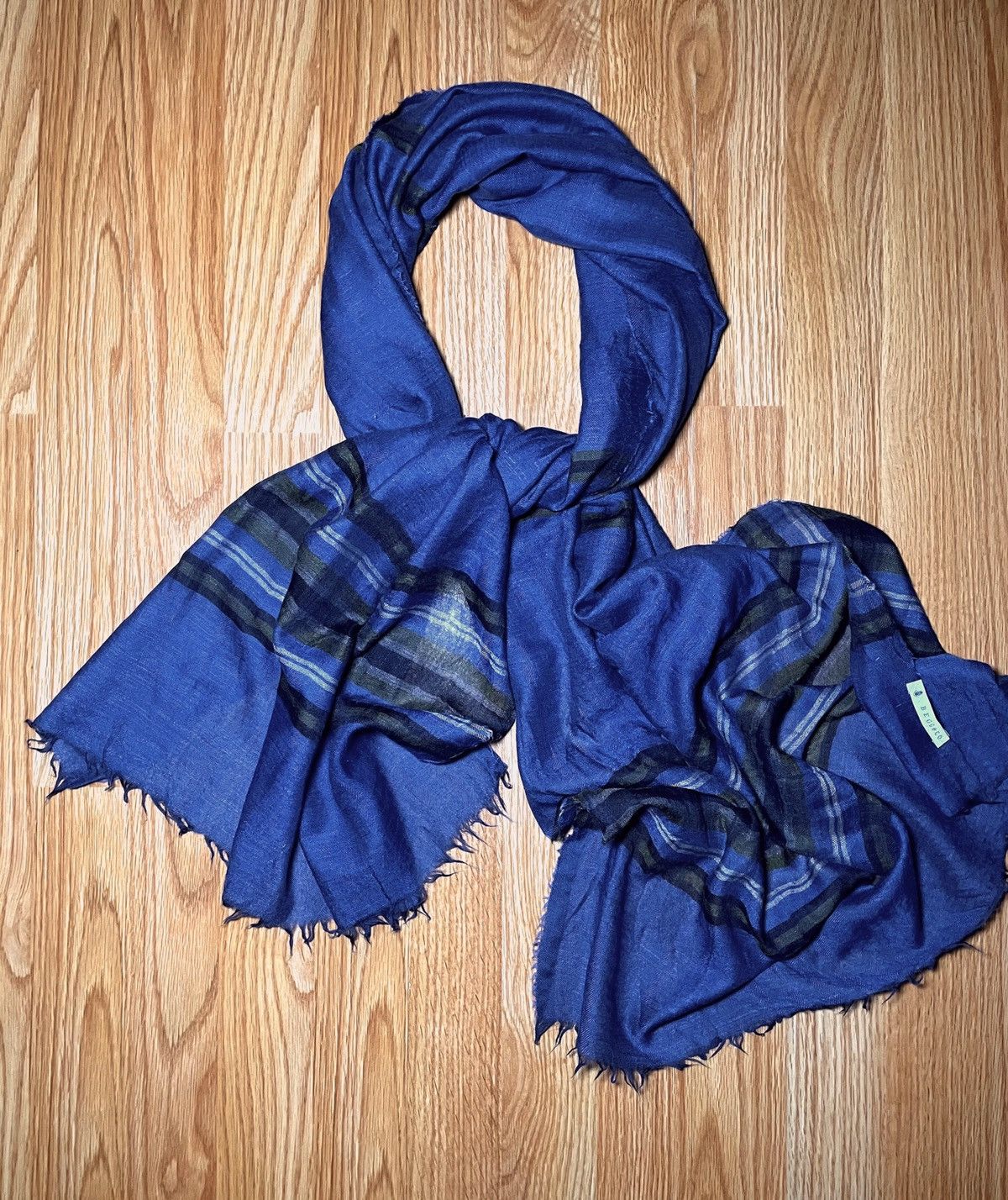 Begg x Co BEGG & Co. Cashmere Scarf Shawl Stripped Blue Size ONE SIZE - 4 Thumbnail