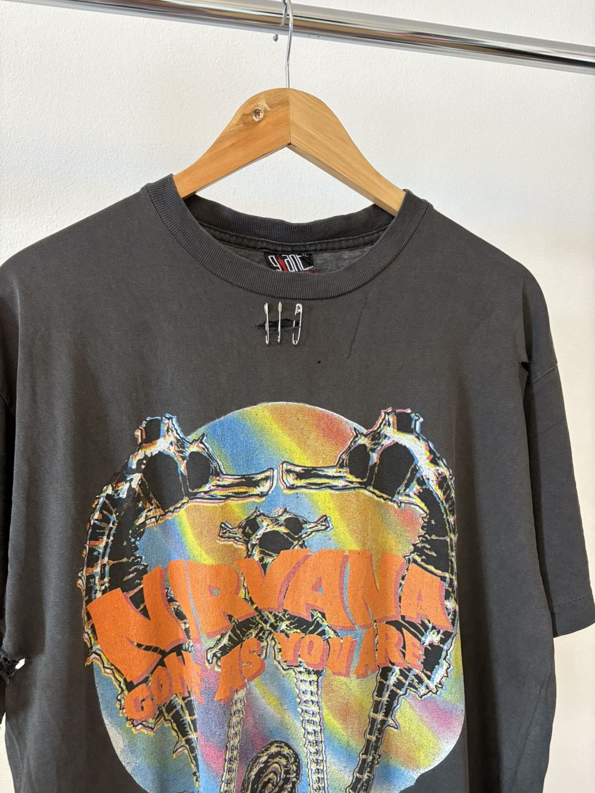 Band Tees Crazy thrashed 1992’ Nirvana Size US XL / EU 56 / 4 - 6 Thumbnail