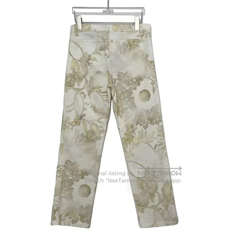 Chanel Chanel Casual Pants in Cream Floral Print . Size 25" / US 0 / IT 36 - 2 Thumbnail