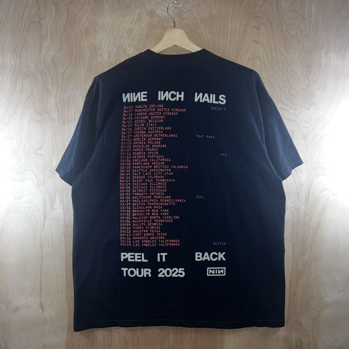 Band Tees NINE INCH NAILS PEEL IT BACK TOUR COTTON BAND TEE SHIRT Size US XXL / EU 58 / 5 - 4 Thumbnail
