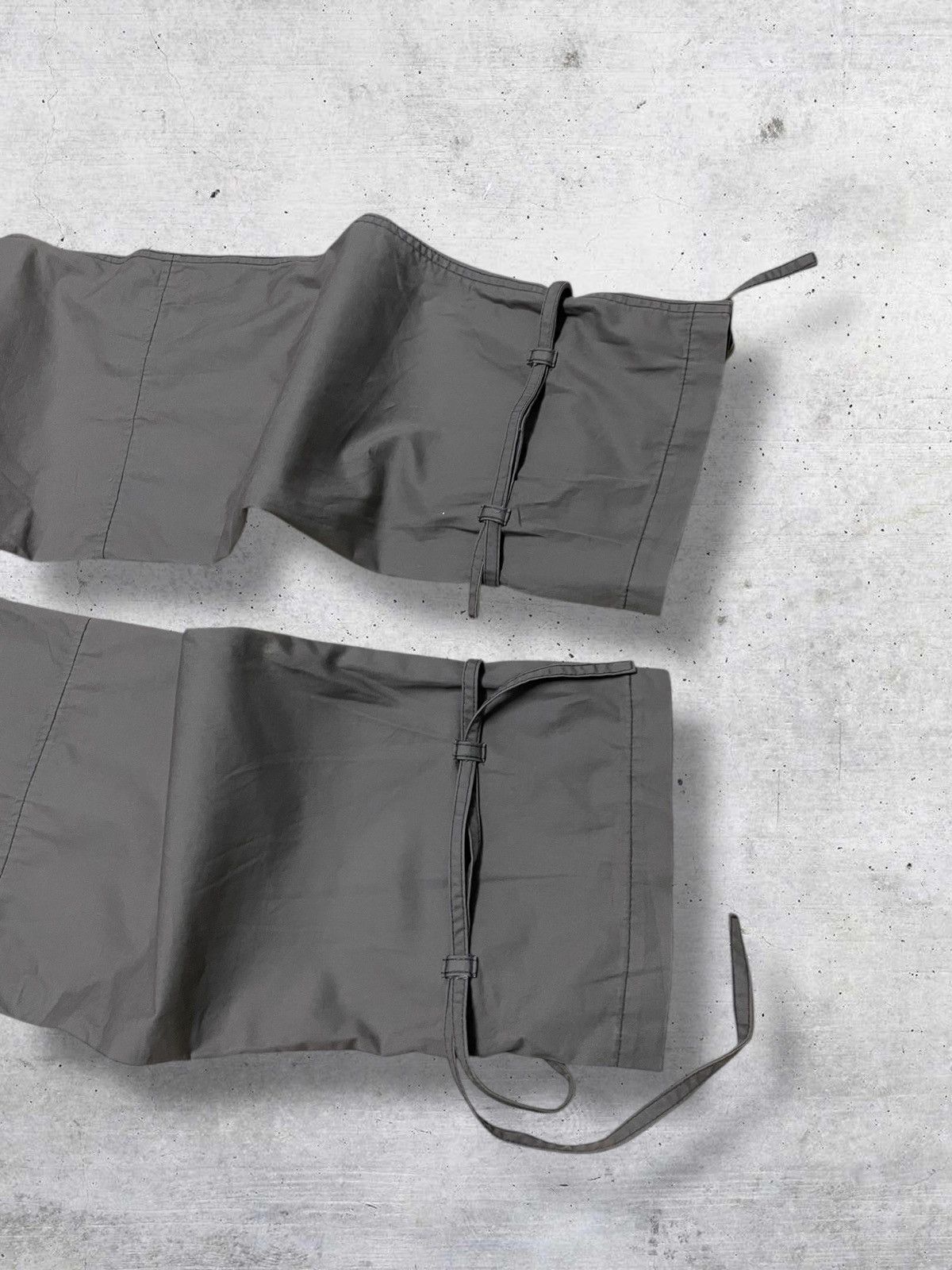 GOA VINTAGE ON BOARD JAPAN DESIGNER 90S CARGO PARACHUTE OG PANT Size US 31 - 12 Thumbnail