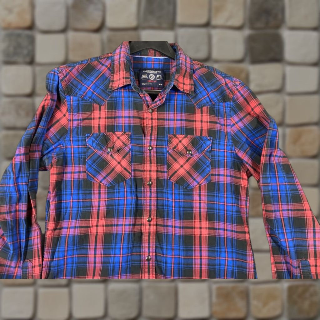 American Eagle Outfitters American Eagle Outfitters Western Shirt Mens M Blue Red Plaid Vintage Fit Snap Long Sleeve Cowboy Pockets Pearl Snap Casual Shirt Mens M Western Shirt Size US M / EU 48-50 / 2 - 1 Thumbnail
