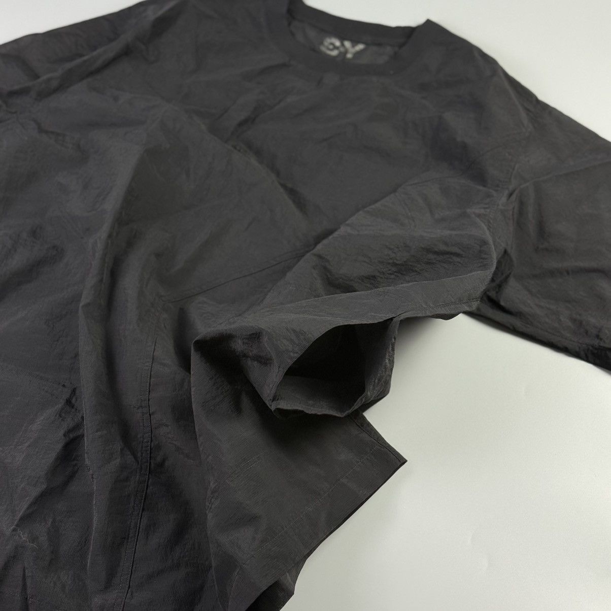 Y-3 Y-3 Yohji Yamamoto - SWM Rip Stop Mesh Short Sleeve T-Shirt Size US S / EU 44-46 / 1 - 4 Thumbnail