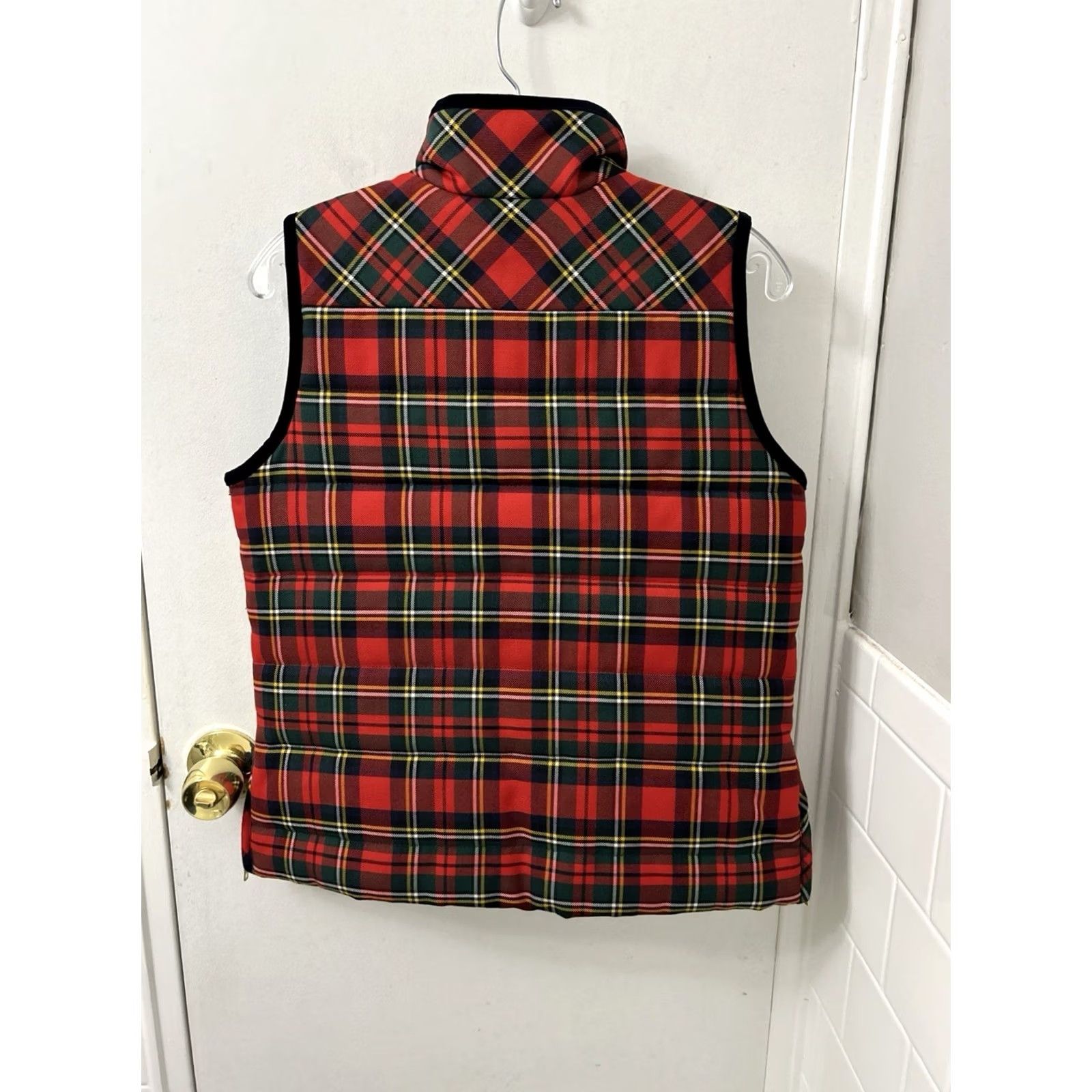 J.Crew VINTAGE J Crew Mountain Puffer Vest Womens Small Red Tartan Plaid Wool Blend H2712 Size S / US 4 / IT 40 - 7 Thumbnail