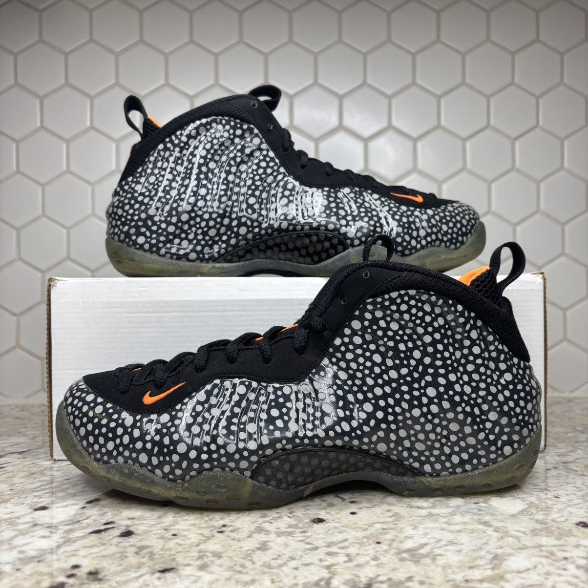 Nike × atmos Size 9.5 - Nike Air Foamposite One Prm Safari CLEAN No Box Size US 9.5 / EU 42-43 - 1 Thumbnail
