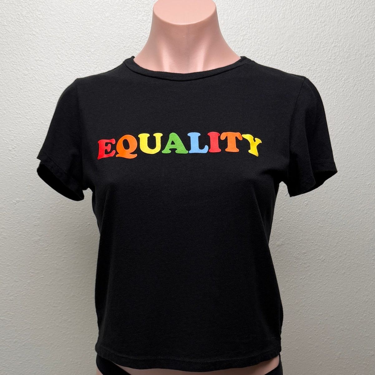 Fashion Nova NWOT Fashion Nova Equality Graphic Crop Tee Black S Size S / US 4 / IT 40 - 1 Thumbnail