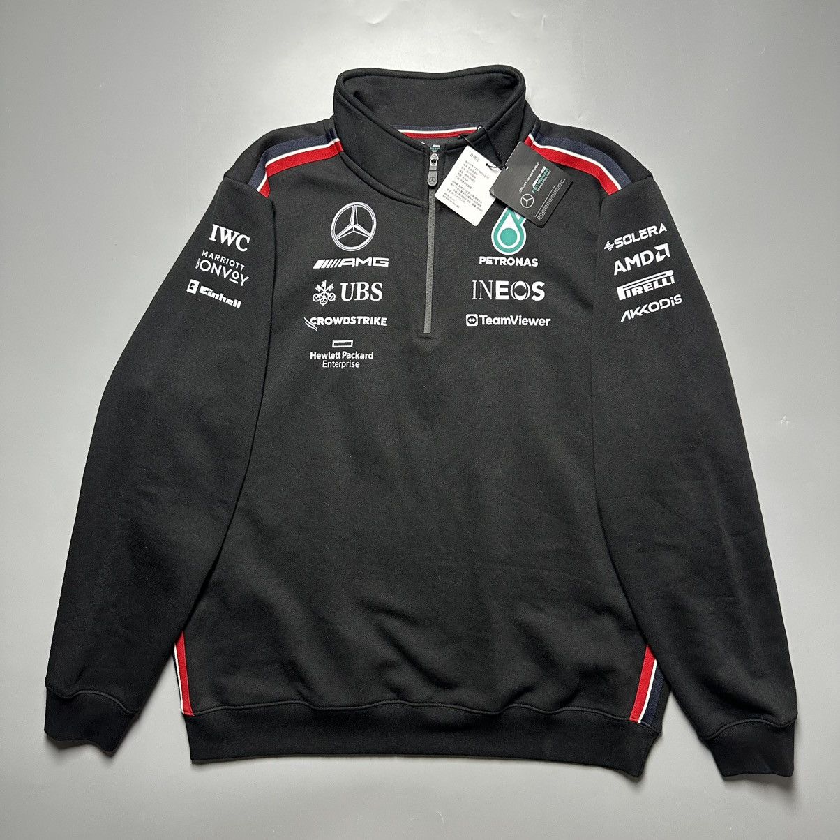 Mercedes-Benz MERCEDES BENZ AMG PETRONAS F1 2023 TEAM 1/4 ZIP SWEATSHIRT Size US XL / EU 56 / 4 - 1 Thumbnail