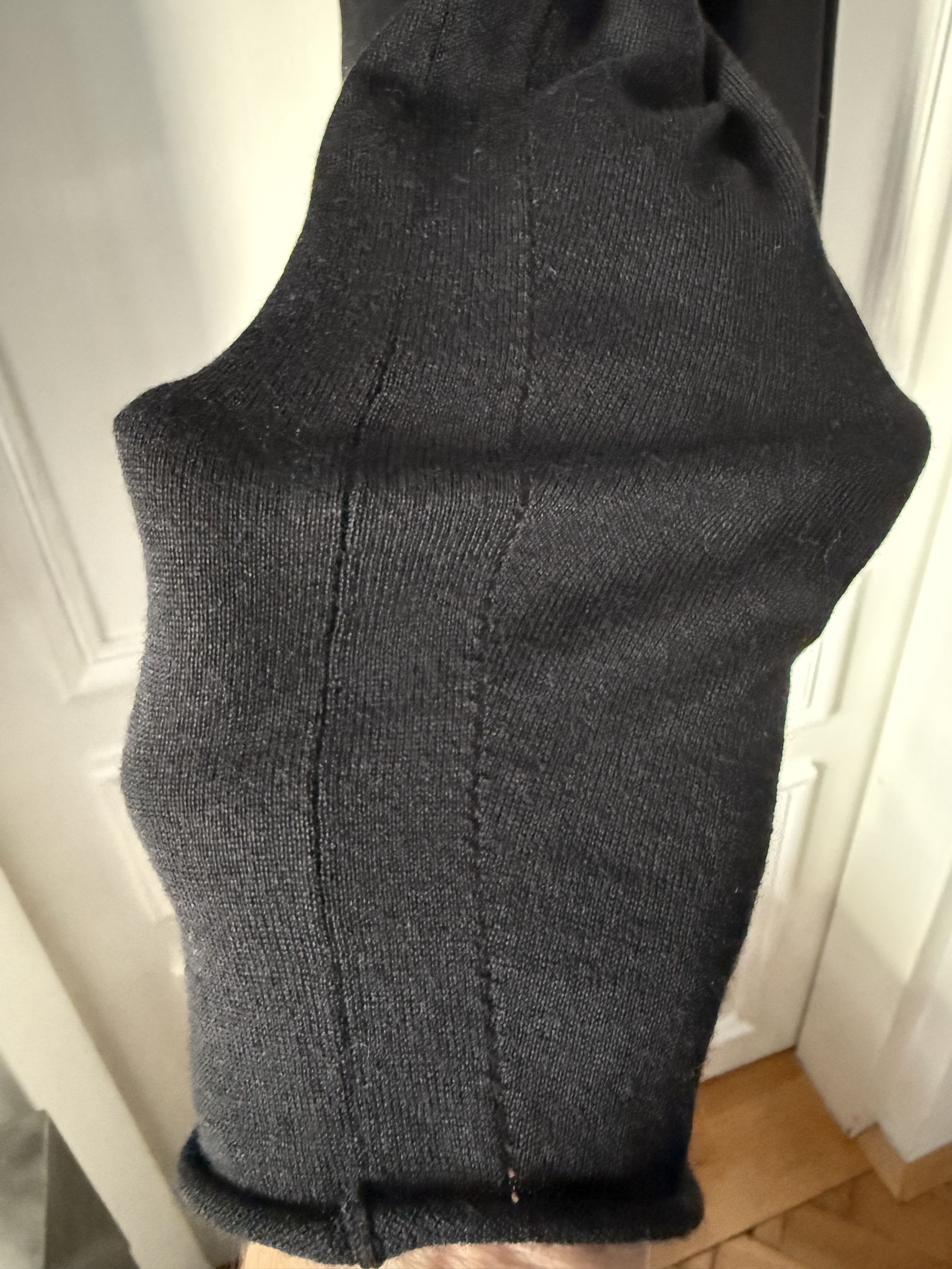 Label Under Construction LABEL UNDER CONSTRUCTION SWEATER -BLACK-SIZE M Size US M / EU 48-50 / 2 - 6 Thumbnail