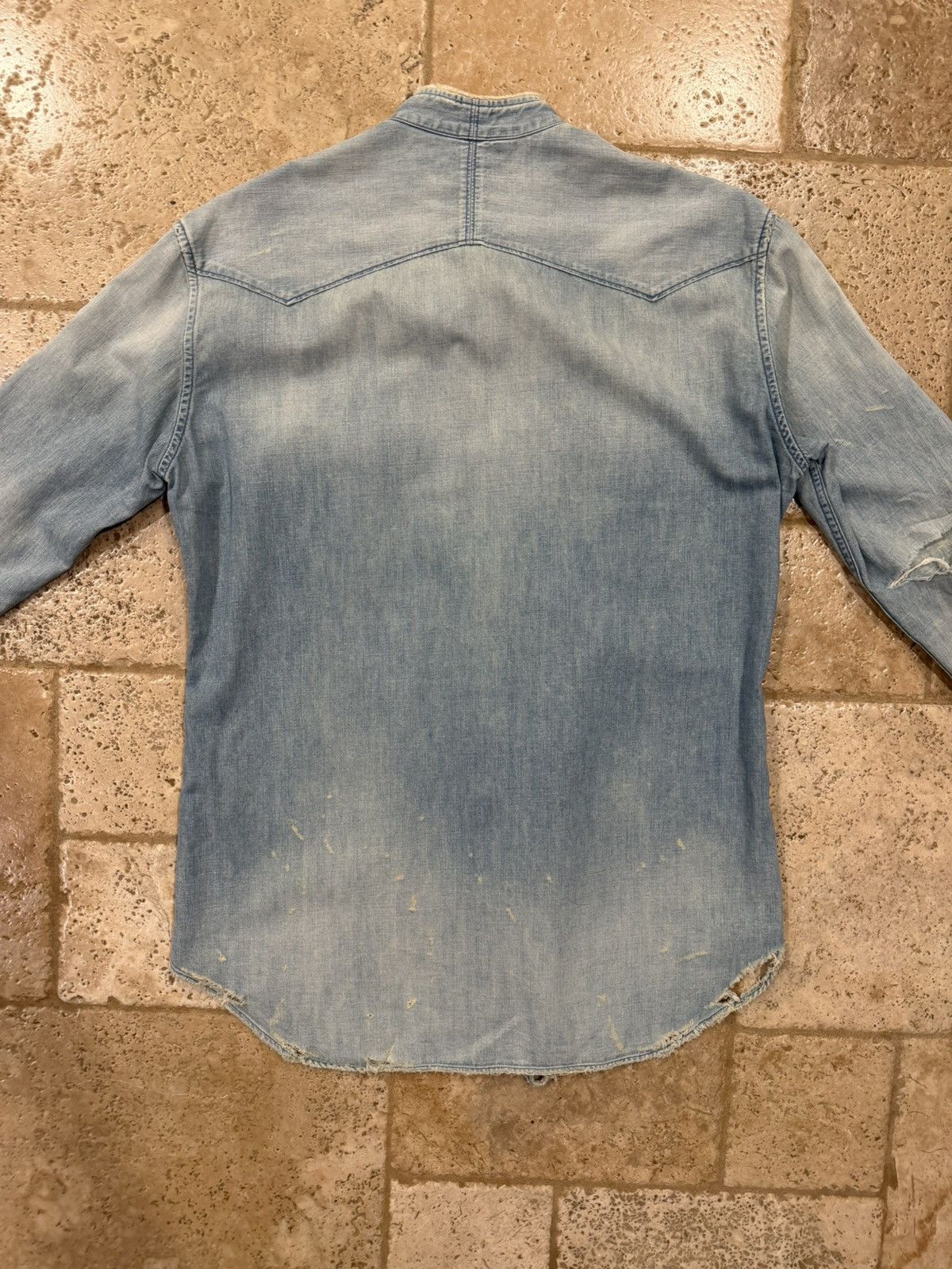 Balmain Balmain SS18 Distressed Light Blue Wash Denim Button Shirt Size US L / EU 52-54 / 3 - 13 Thumbnail