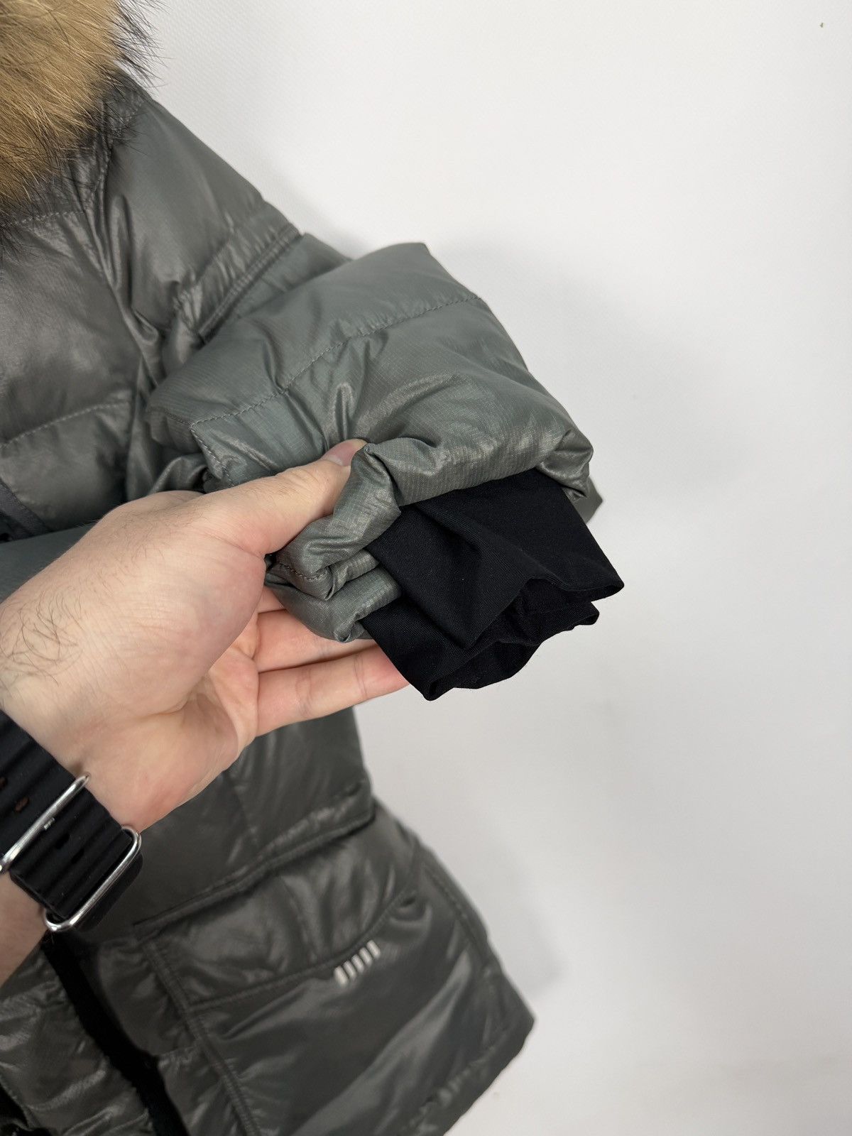 KJUS Kjus Ladies Cosmopolitan Down Puffer With Fur Jacket Size M Size M / US 6-8 / IT 42-44 - 7 Thumbnail