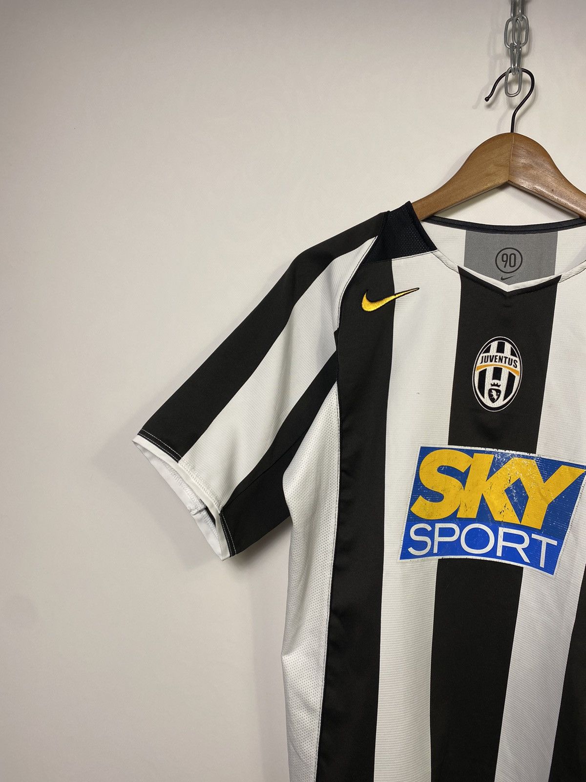 Nike Vintage 2004-2005 Nike Juventus Home Jersey Blockcore Size US S / EU 44-46 / 1 - 3 Thumbnail