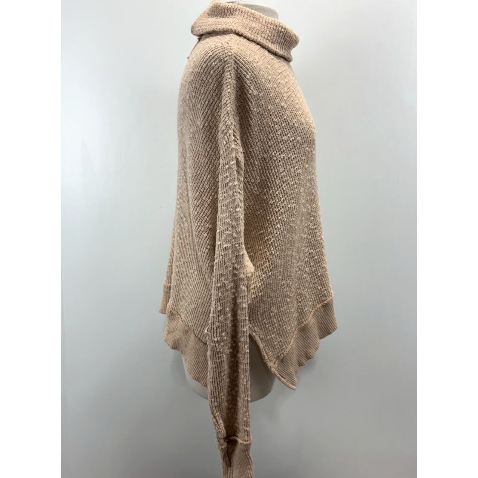 Free People Free People Sweater Shirt? No—Correction: Free People Light Pink Oversized Tommy Turtleneck Sweater Medium Slouchy Boho Size M / US 6-8 / IT 42-44 - 4 Thumbnail