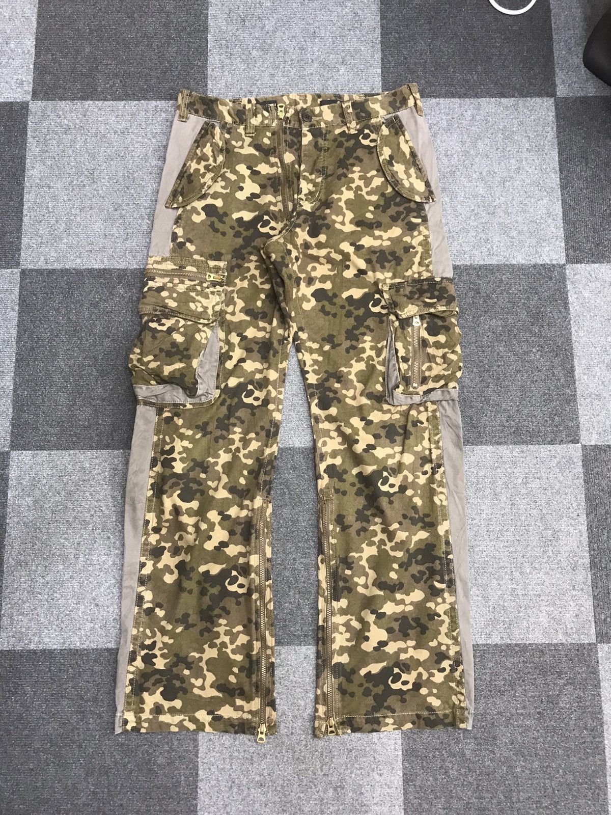 Japanese Brand FIRST BLOW Japan Hybrid Two Tones Cargo Pant Size US 32 / EU 48 - 1 Thumbnail
