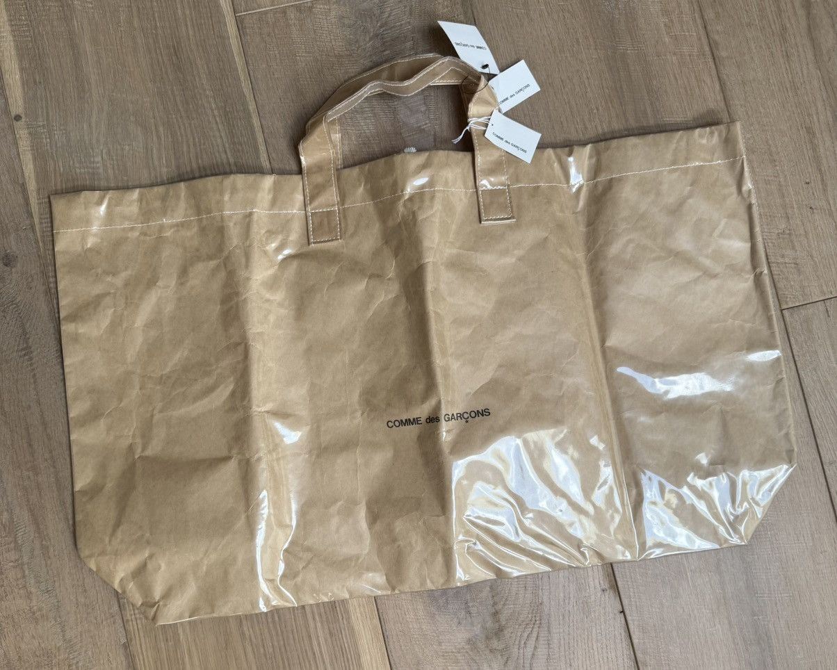 Comme des Garcons COMME DES GARÇONS Tote Bag Coated Kraft Paper Logo Shopper Size ONE SIZE - 1 Thumbnail